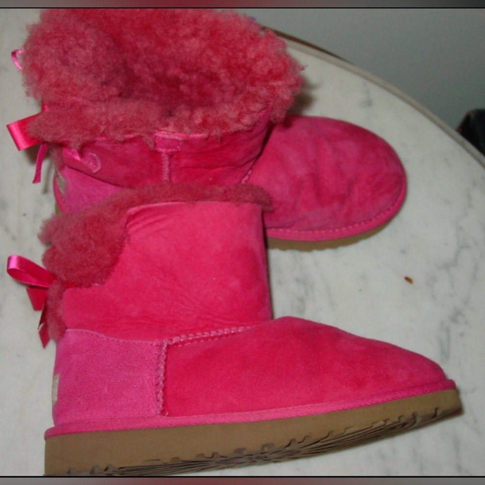 UGG Bailey Bow II Boots 6 Hot Pink Barbiecore Winter Snow